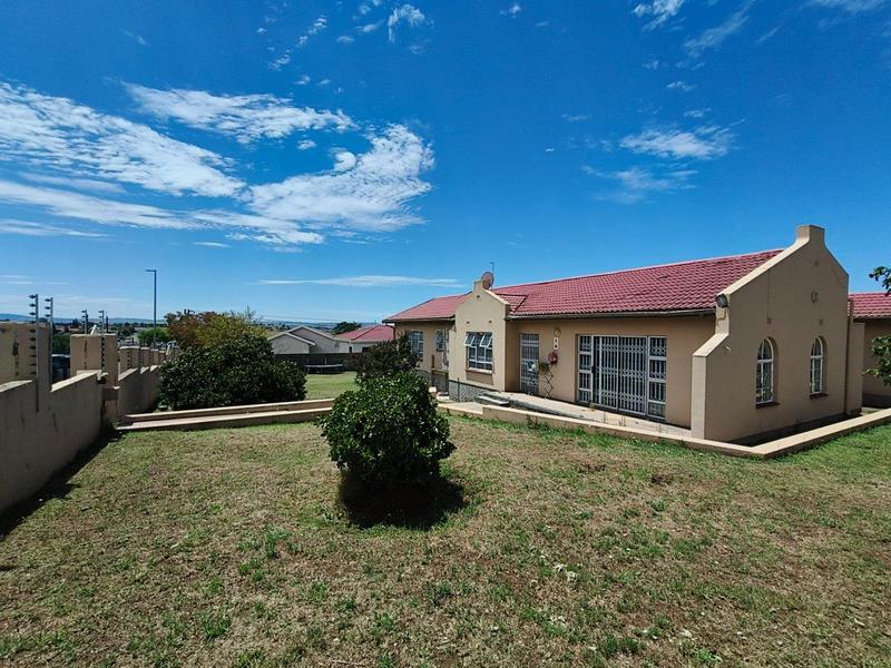4 Bedroom Property for Sale in Mthata Eastern Cape